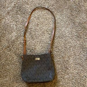 Authentic Michael Kors CrossBody Purse